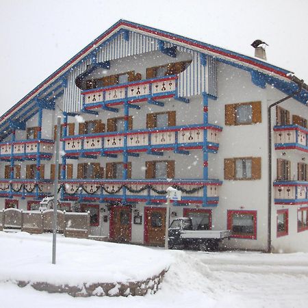 Hotel Vael Vigo di Fassa Exterior foto